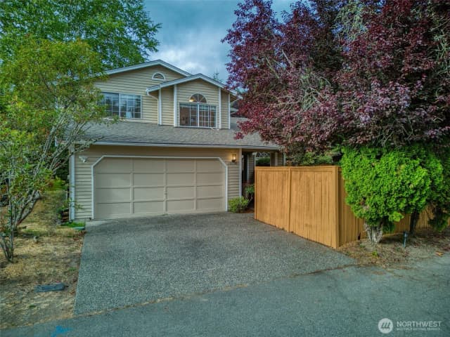 Property photo for 12724 Ne 94th Court, Kirkland