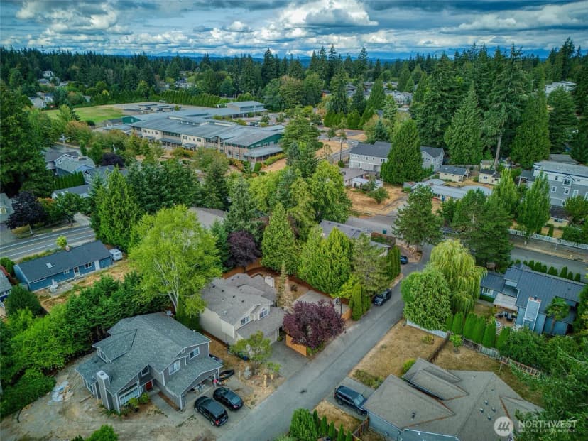 Property photo for 12724 Ne 94th Court, Kirkland photo 36