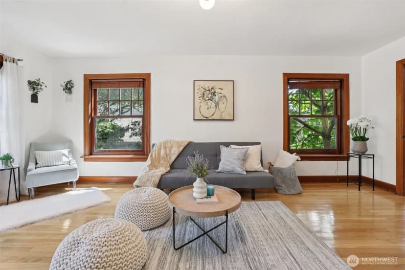 Property photo for 408 Bellevue Avenue E #206, Seattle photo 2