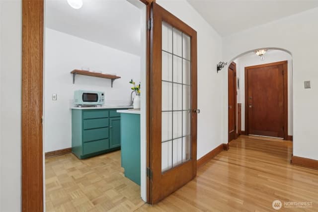 Property photo for 408 Bellevue Avenue E #206, Seattle photo 5