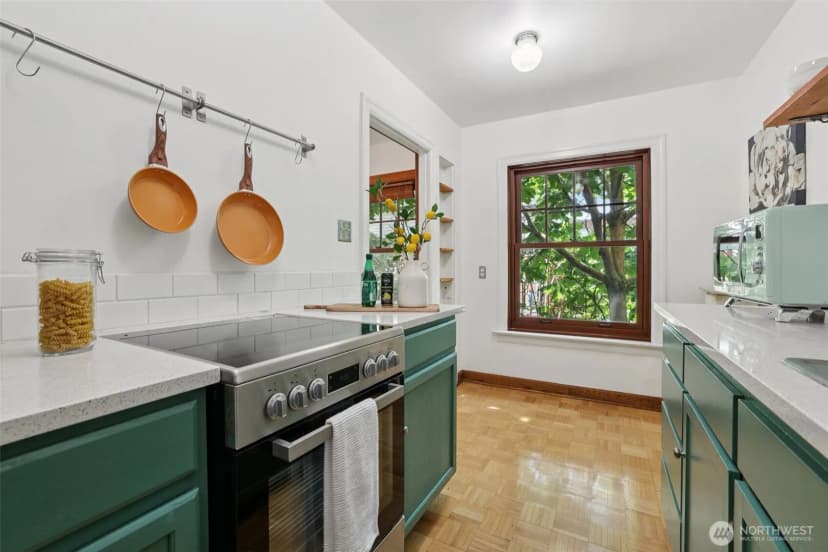Property photo for 408 Bellevue Avenue E #206, Seattle photo 7