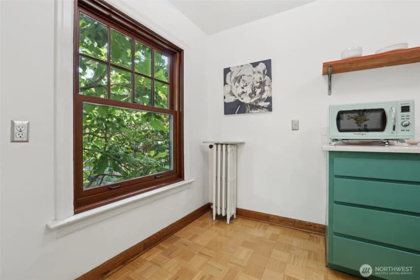 Property photo for 408 Bellevue Avenue E #206, Seattle photo 8