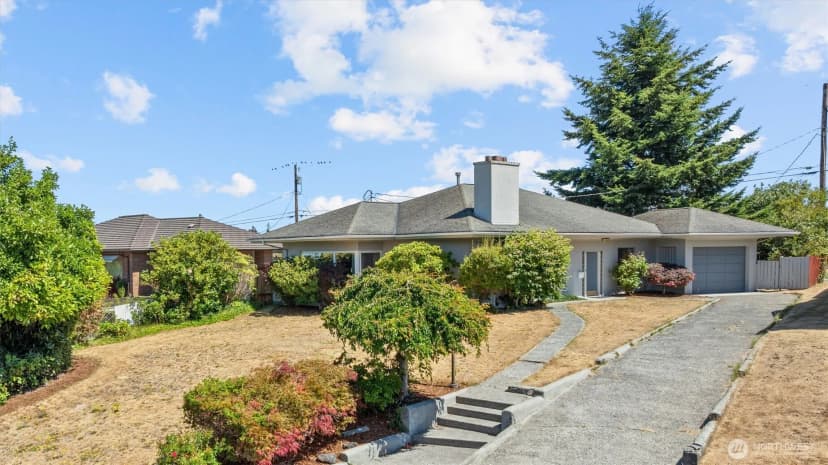 Property photo for 5025 Wilmington Avenue, Everett