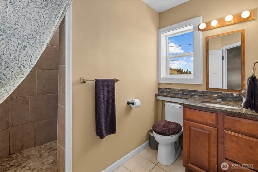 Property photo for 5025 Wilmington Avenue, Everett photo 19