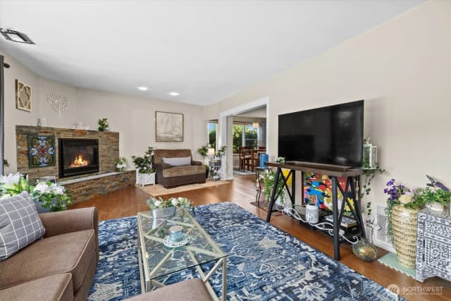 Property photo for 5025 Wilmington Avenue, Everett photo 4
