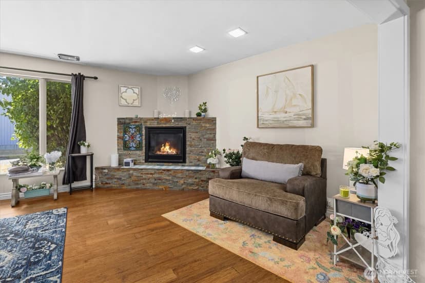Property photo for 5025 Wilmington Avenue, Everett photo 6