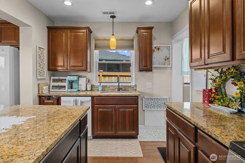 Property photo for 5025 Wilmington Avenue, Everett photo 12