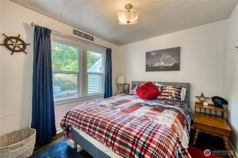 Property photo for 2525 Veldee Avenue, Bremerton photo 12