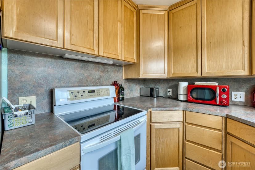 Property photo for 2525 Veldee Avenue, Bremerton photo 6