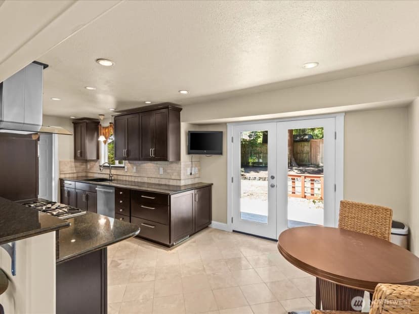 Property photo for 10610 Ne 190th Street, Bothell photo 18