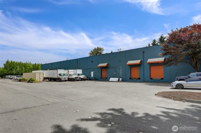 Property photo for 18700 Southcenter Parkway, Tukwila photo 2