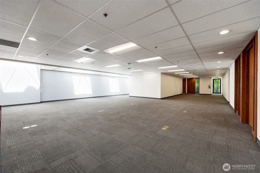 Property photo for 18700 Southcenter Parkway, Tukwila photo 7
