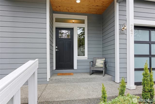 Property photo for 747 Fords Court, Bainbridge Island photo 2