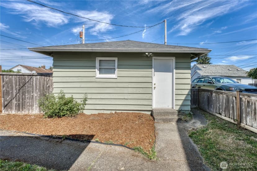 Property photo for 1908 Burwell St, Bremerton photo 21