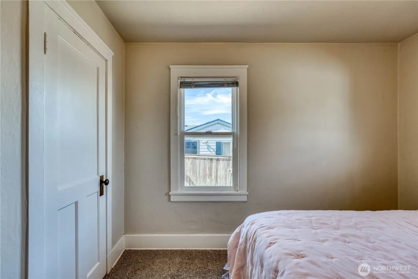 Property photo for 1908 Burwell St, Bremerton photo 14
