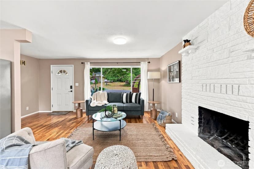 Property photo for 4975 Johnson Street Nw, Bremerton photo 7