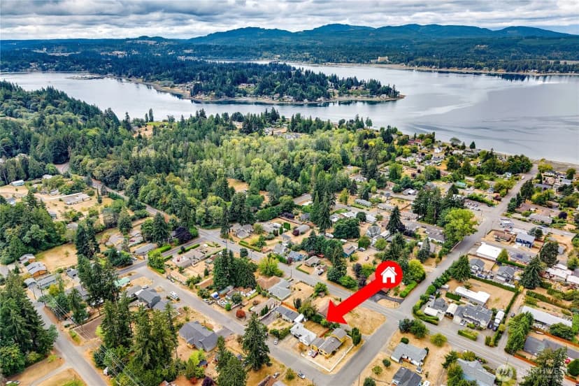 Property photo for 4975 Johnson Street Nw, Bremerton photo 30
