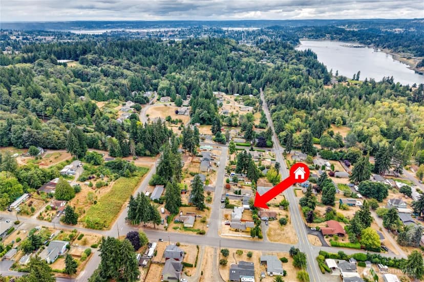 Property photo for 4975 Johnson Street Nw, Bremerton photo 31