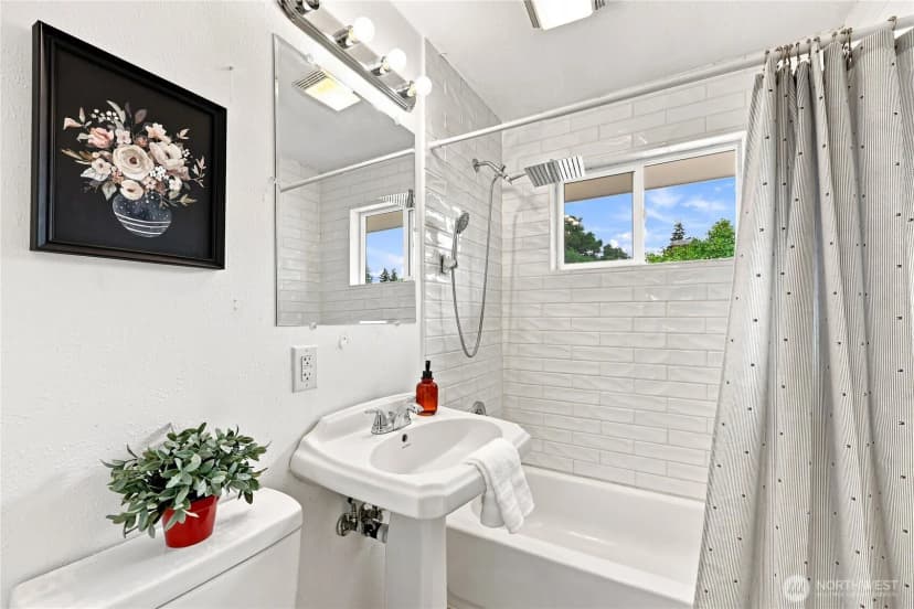 Property photo for 4975 Johnson Street Nw, Bremerton photo 20