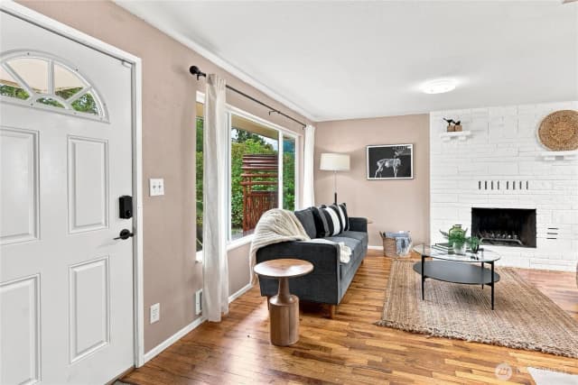 Property photo for 4975 Johnson Street Nw, Bremerton photo 4
