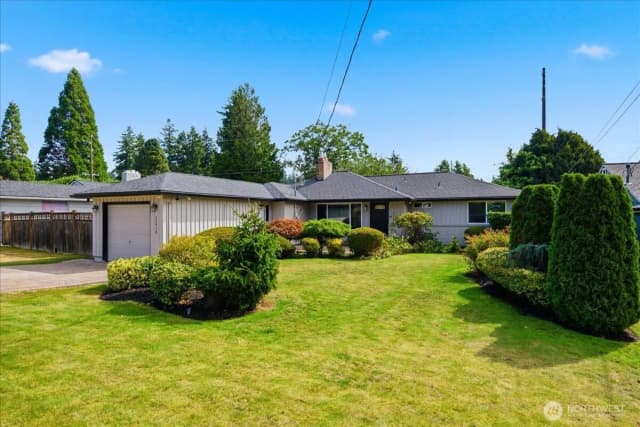 Property photo for 22919 74th Avenue W, Edmonds photo 2