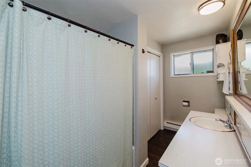 Property photo for 2122 Ne Sunrise Drive, Bremerton photo 21