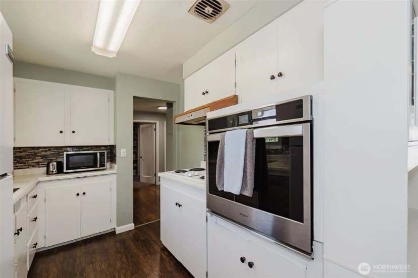 Property photo for 2122 Ne Sunrise Drive, Bremerton photo 13