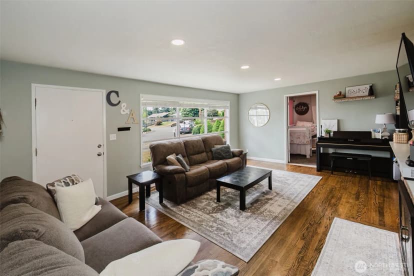 Property photo for 2122 Ne Sunrise Drive, Bremerton photo 6