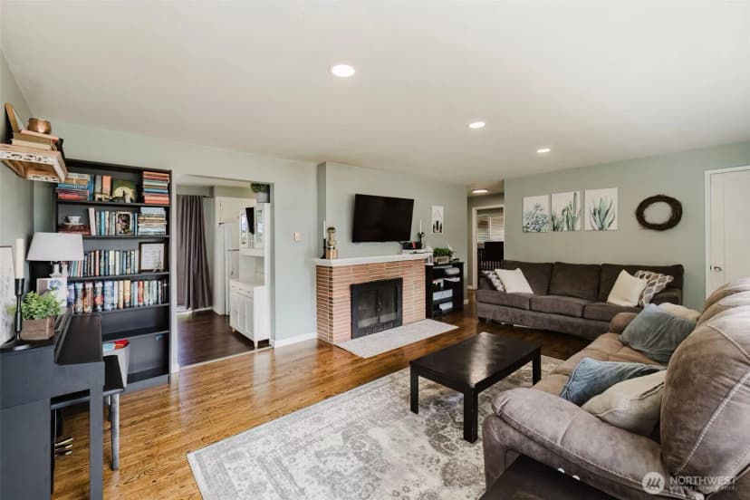 Property photo for 2122 Ne Sunrise Drive, Bremerton photo 8