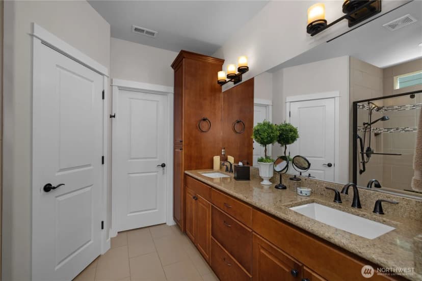 Property photo for 4802 Meriwood Drive Ne, Lacey photo 16