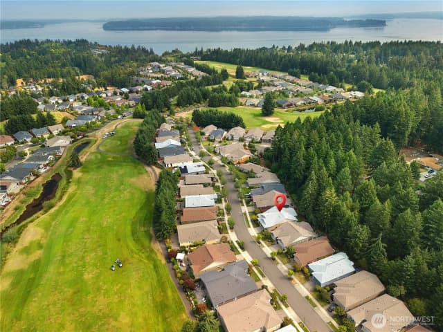 Property photo for 4802 Meriwood Drive Ne, Lacey photo 2