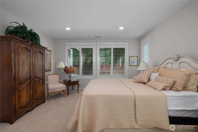 Property photo for 4802 Meriwood Drive Ne, Lacey photo 14