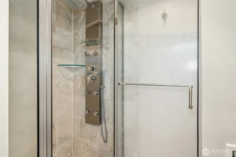 Property photo for 6238 113th Place Se, Bellevue photo 13