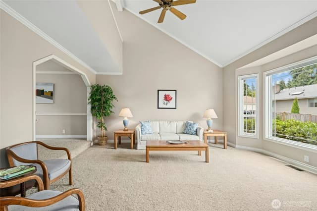 Property photo for 6238 113th Place Se, Bellevue photo 3