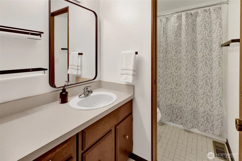 Property photo for 1225 Verona Street, Bellingham photo 31