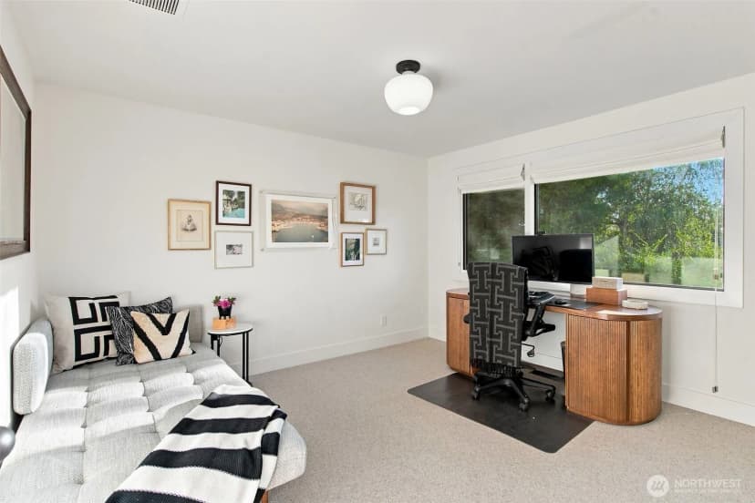 Property photo for 9127 Ne 36th Street, Yarrow Point photo 19