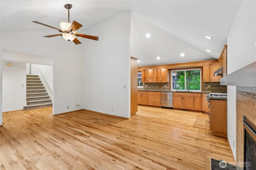 Property photo for 4315 210th Place Ne, Sammamish photo 6