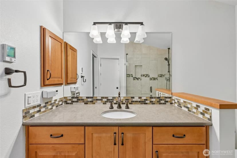 Property photo for 4315 210th Place Ne, Sammamish photo 27