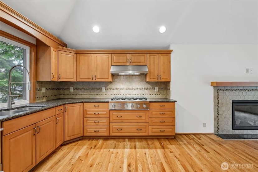 Property photo for 4315 210th Place Ne, Sammamish photo 8
