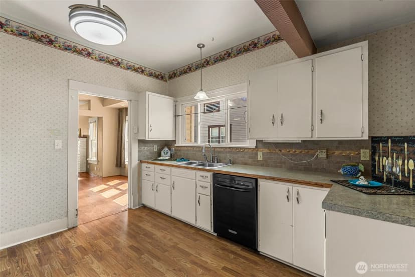 Property photo for 900 Okanogan Avenue, Wenatchee photo 20