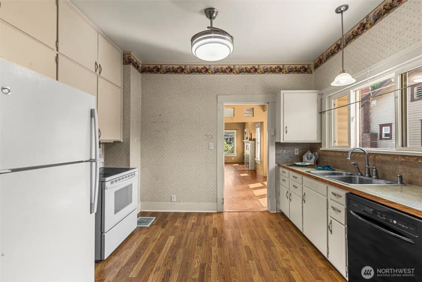 Property photo for 900 Okanogan Avenue, Wenatchee photo 21