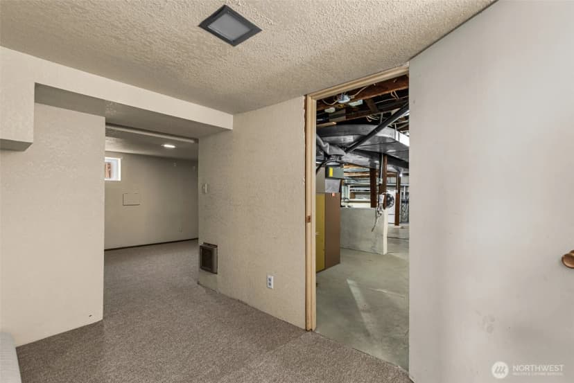 Property photo for 900 Okanogan Avenue, Wenatchee photo 26