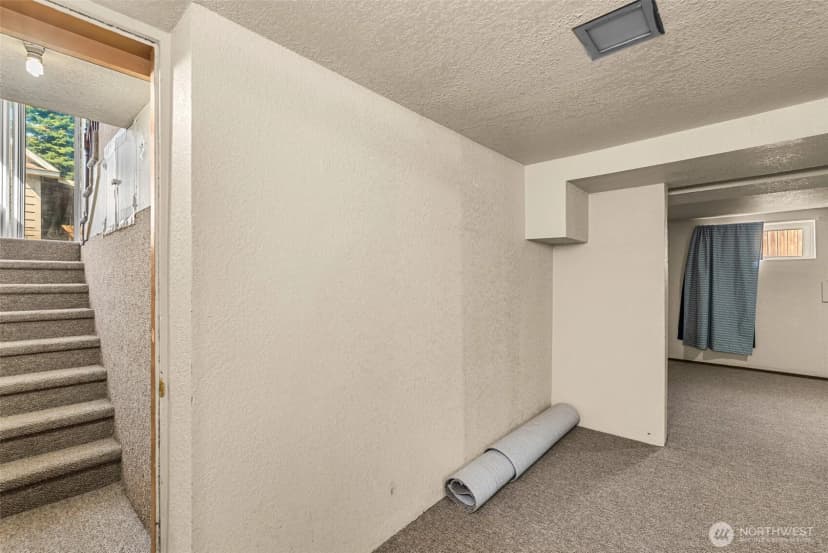 Property photo for 900 Okanogan Avenue, Wenatchee photo 30