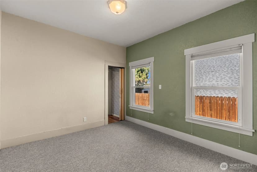 Property photo for 900 Okanogan Avenue, Wenatchee photo 11