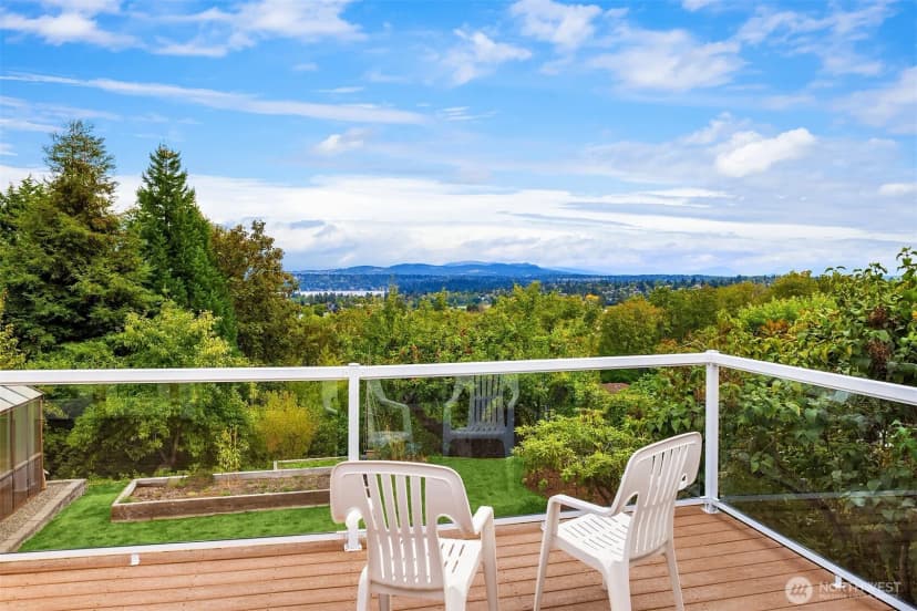 Property photo for 4038 24th Place S, Seattle photo 27