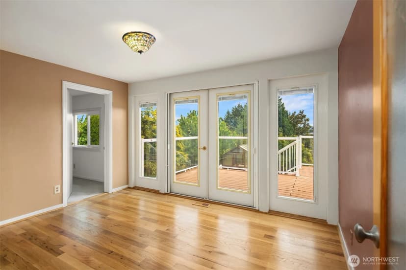 Property photo for 4038 24th Place S, Seattle photo 10