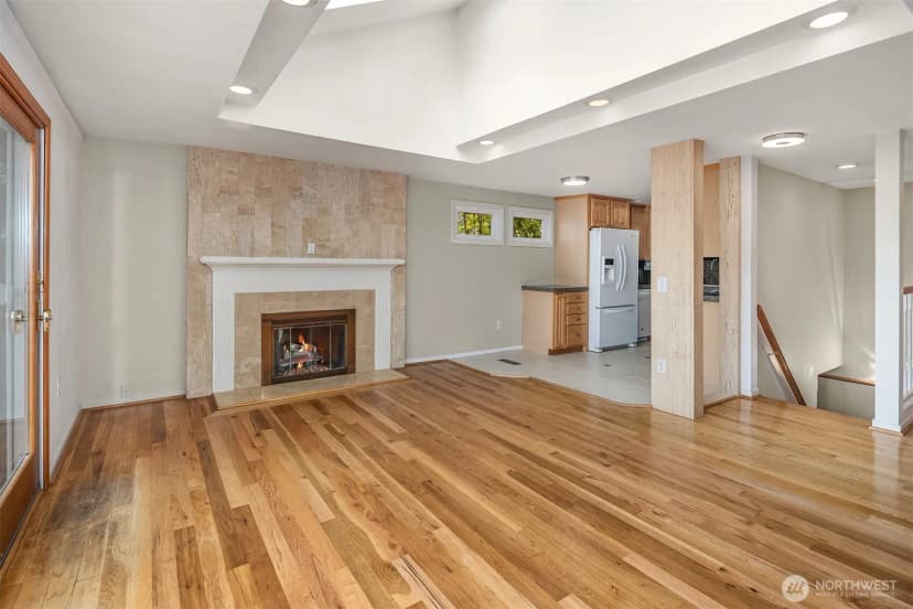 Property photo for 4038 24th Place S, Seattle photo 7