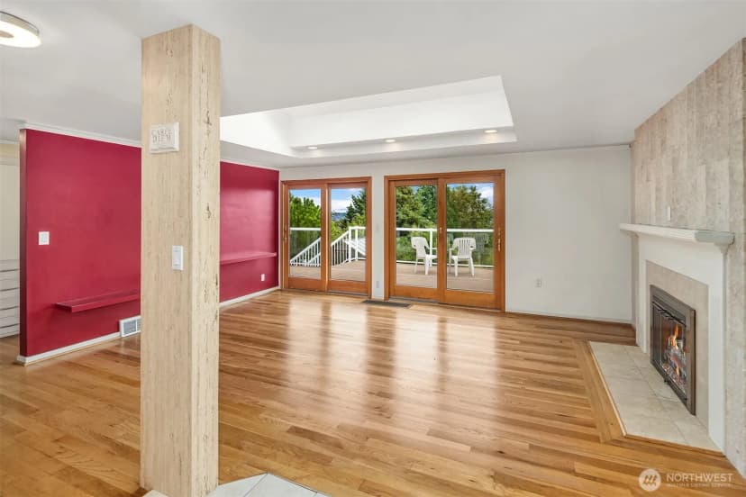 Property photo for 4038 24th Place S, Seattle photo 6