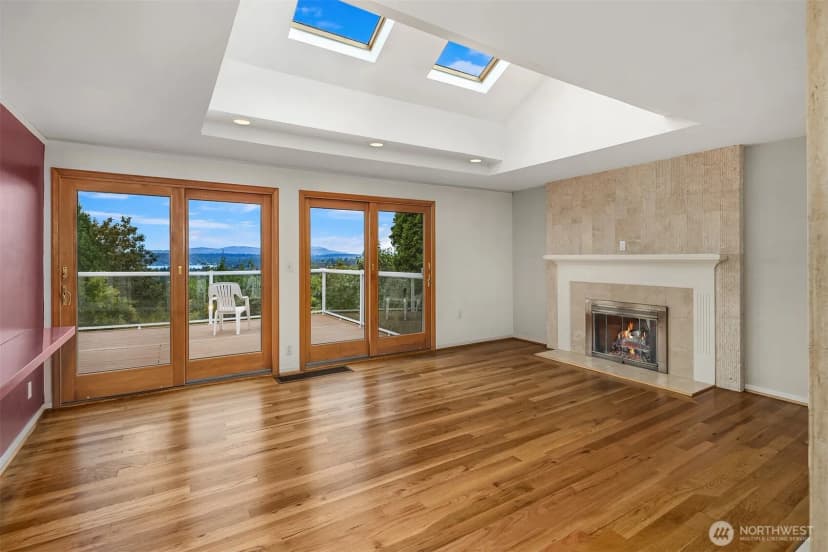 Property photo for 4038 24th Place S, Seattle photo 5