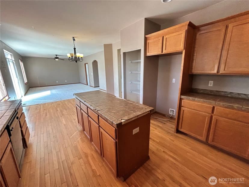 Property photo for 20605 74th Avenue E, Spanaway photo 11